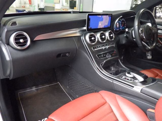 MERCEDES-BENZ C-CLASS