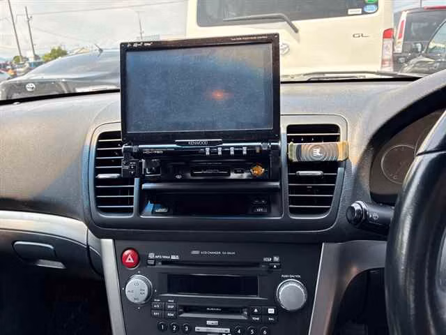 SUBARU LEGACY