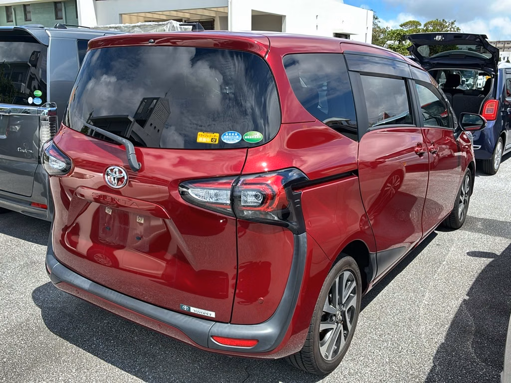 TOYOTA SIENTA