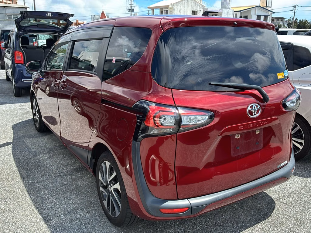 TOYOTA SIENTA