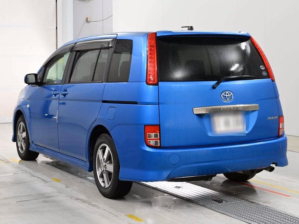 TOYOTA ISIS