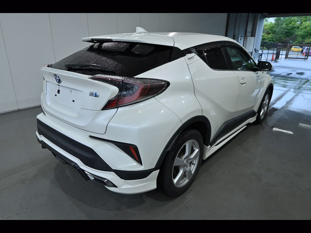 TOYOTA C-HR