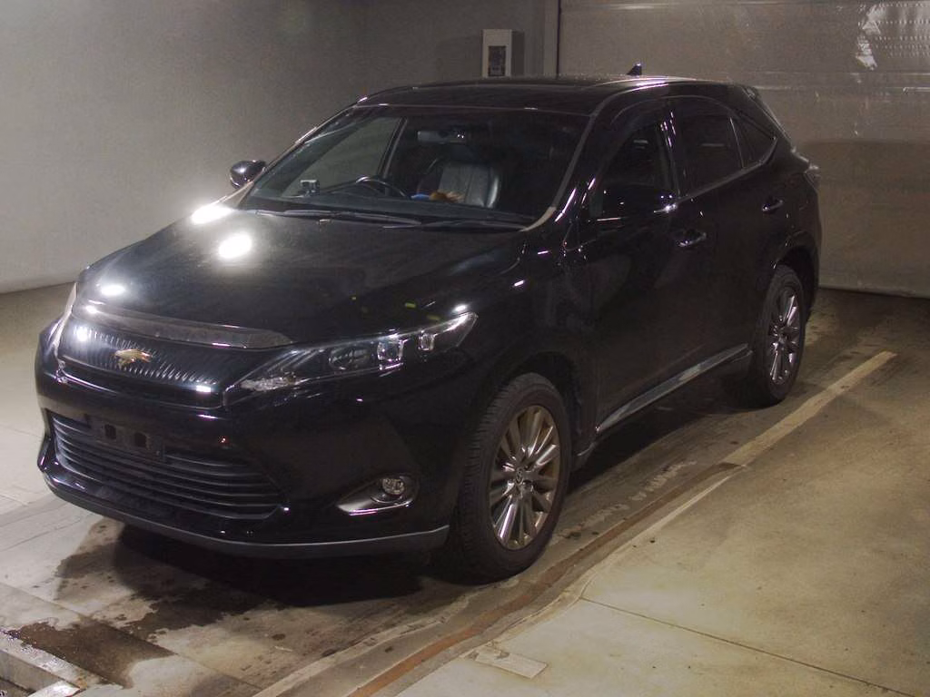 TOYOTA HARRIER