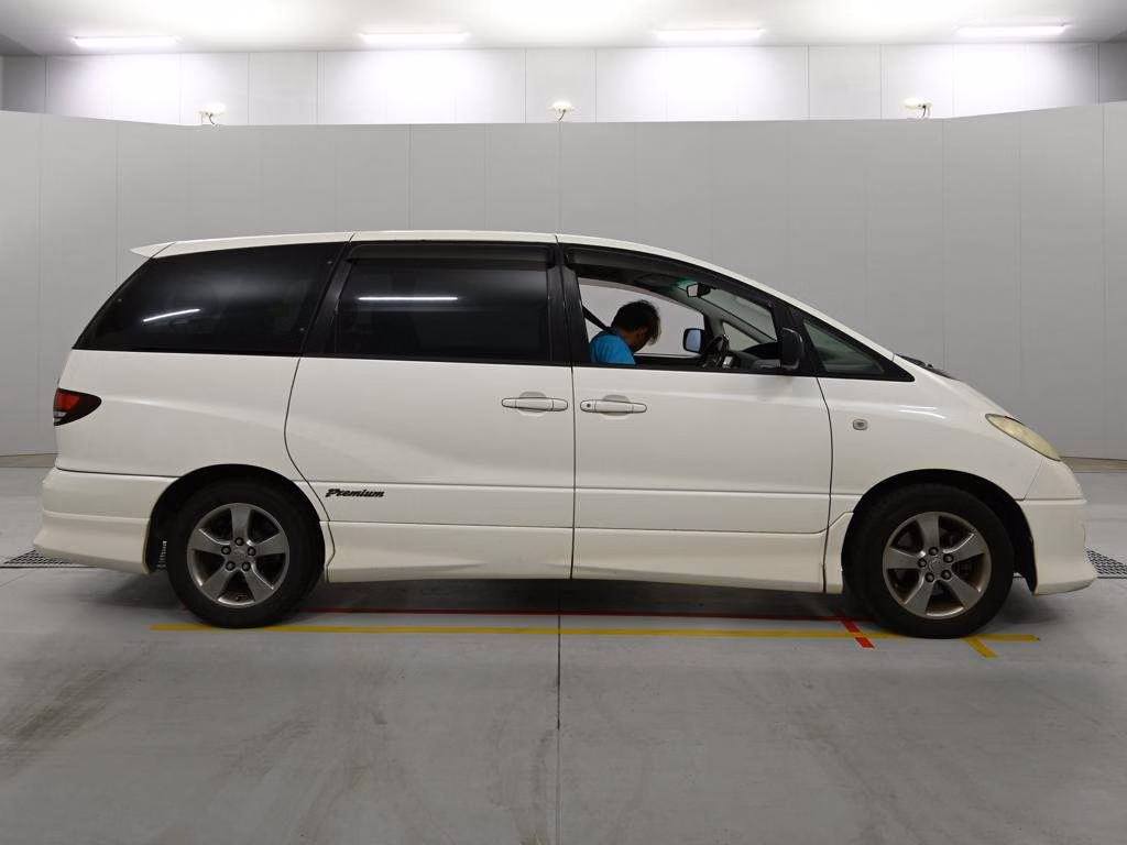 TOYOTA ESTIMA