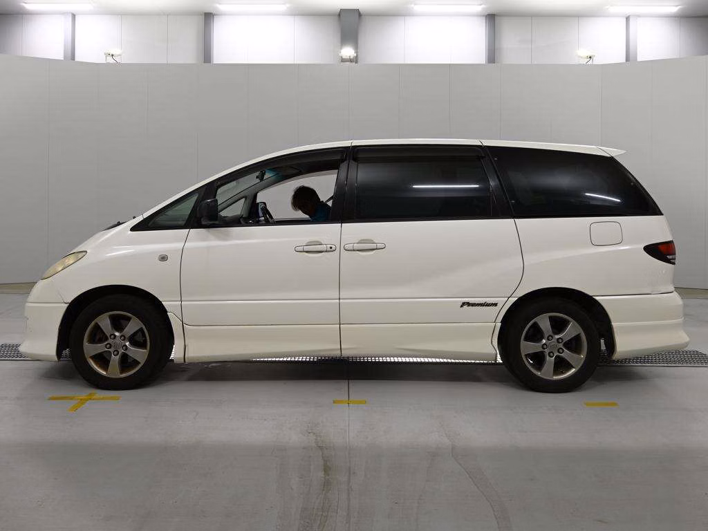 TOYOTA ESTIMA