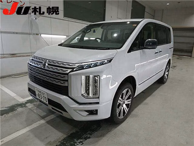 MITSUBISHI DELICA D:5