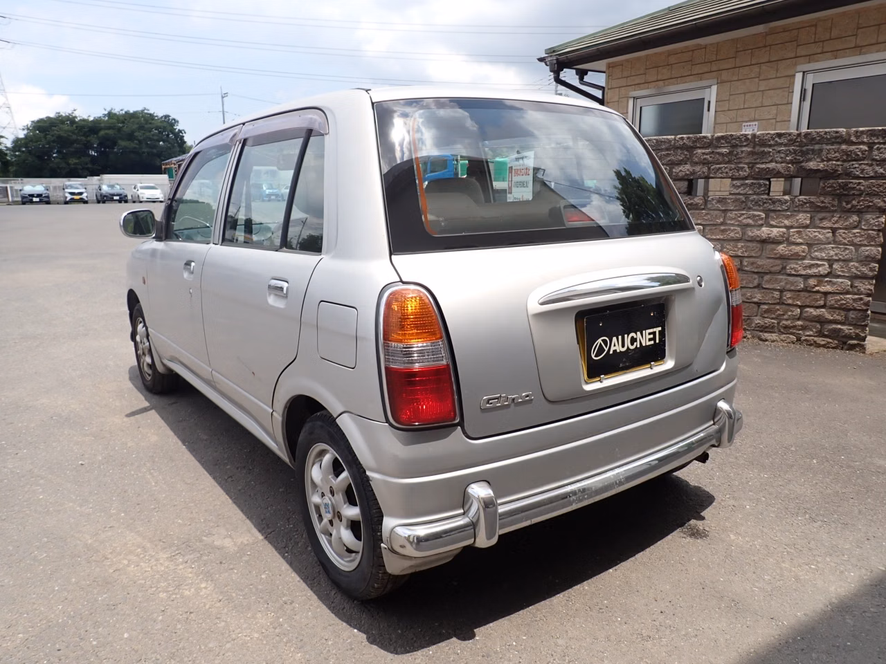 DAIHATSU MIRA GINO