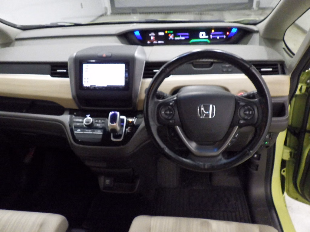 HONDA FREED