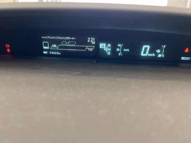 TOYOTA PRIUS