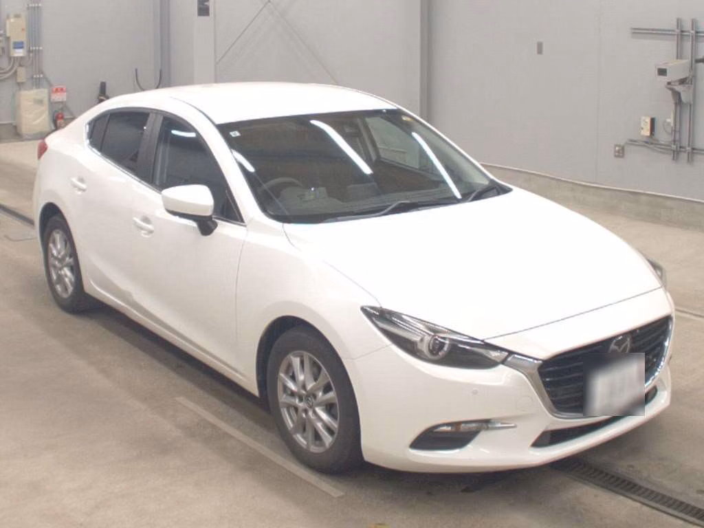 MAZDA AXELA