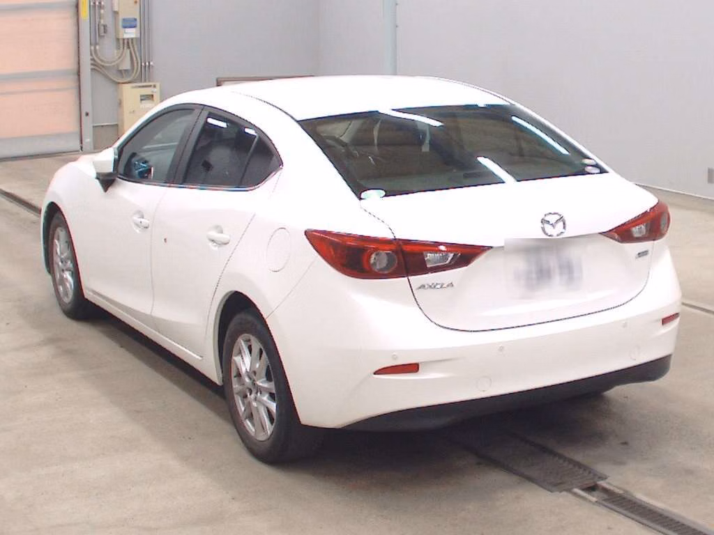 MAZDA AXELA