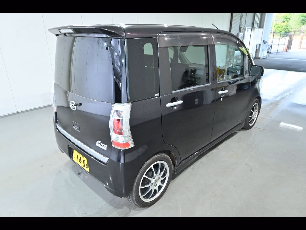 DAIHATSU TANTO EXE