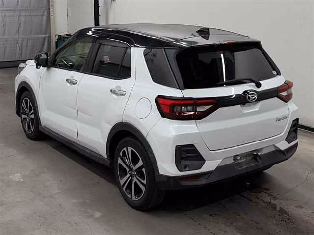 DAIHATSU ROCKY