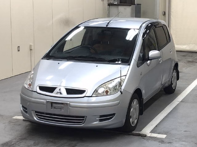MITSUBISHI COLT