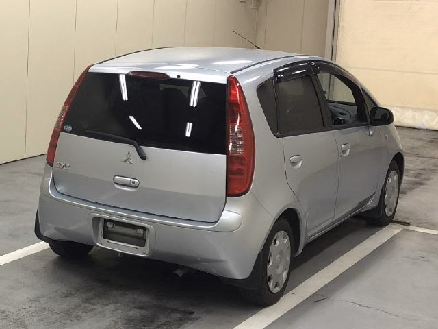MITSUBISHI COLT