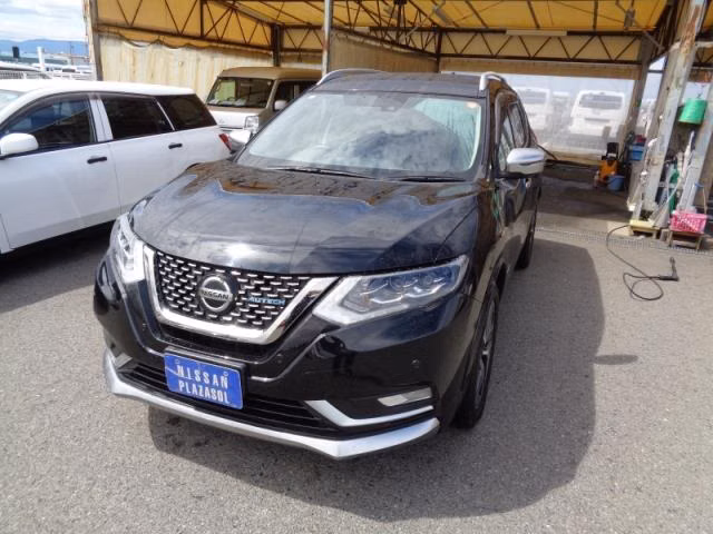 NISSAN X-TRAIL