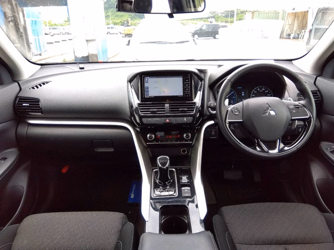 MITSUBISHI ECLIPSE CROSS
