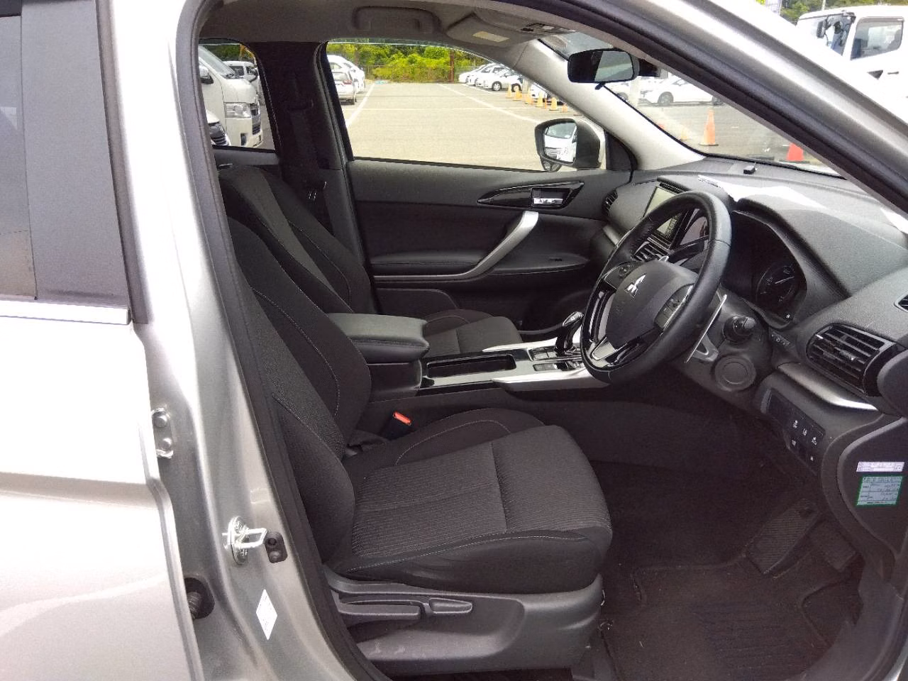 MITSUBISHI ECLIPSE CROSS