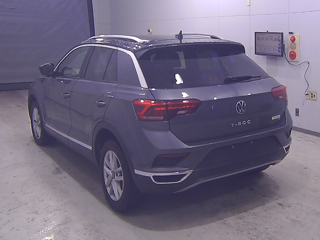 VOLKSWAGEN T-ROC