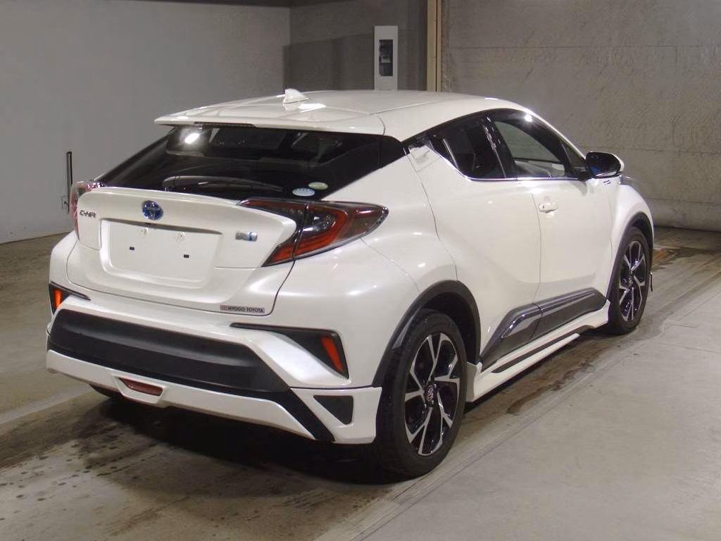 TOYOTA C-HR