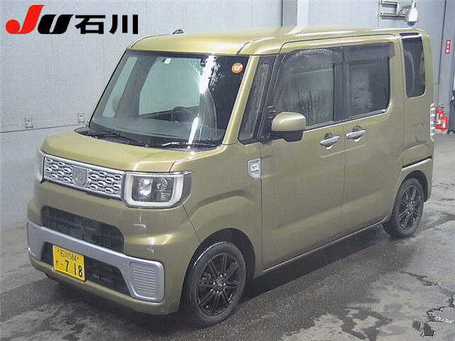 DAIHATSU WAKE