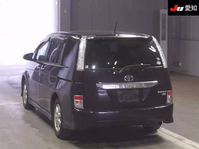 TOYOTA ISIS