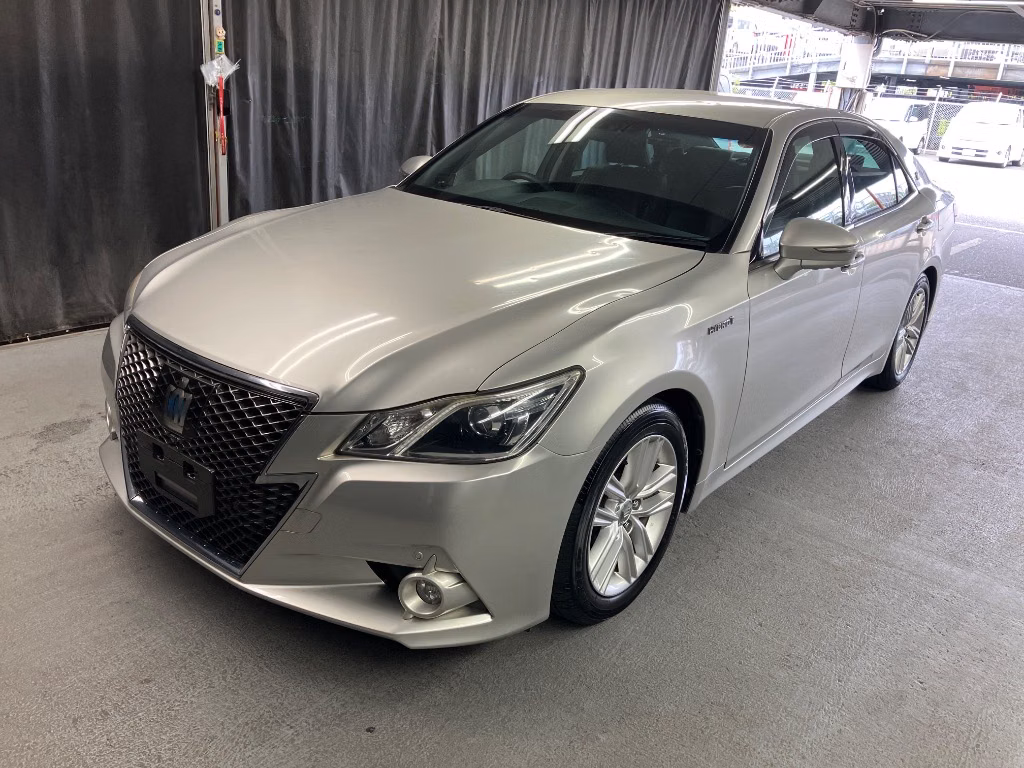 TOYOTA CROWN