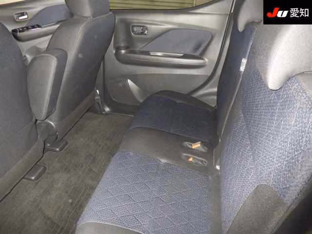 MITSUBISHI EK X