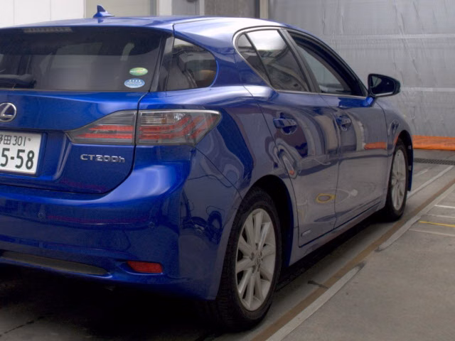 LEXUS CT200H