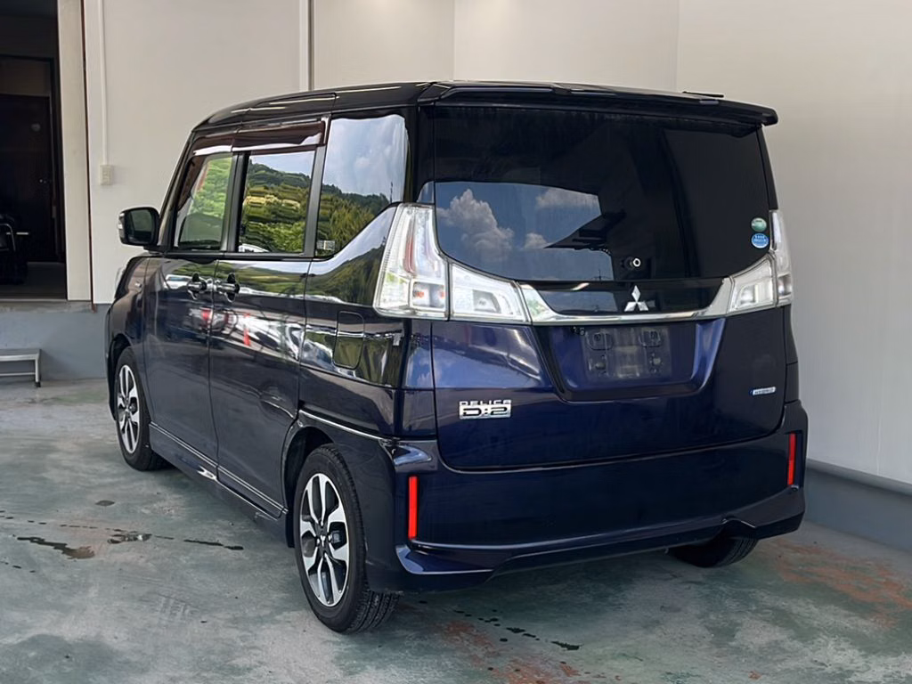 MITSUBISHI DELICA D:2