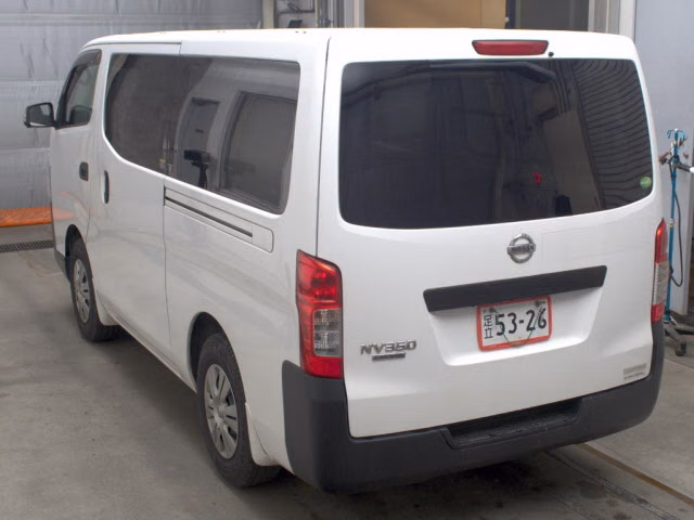 NISSAN NV350 CARAVAN
