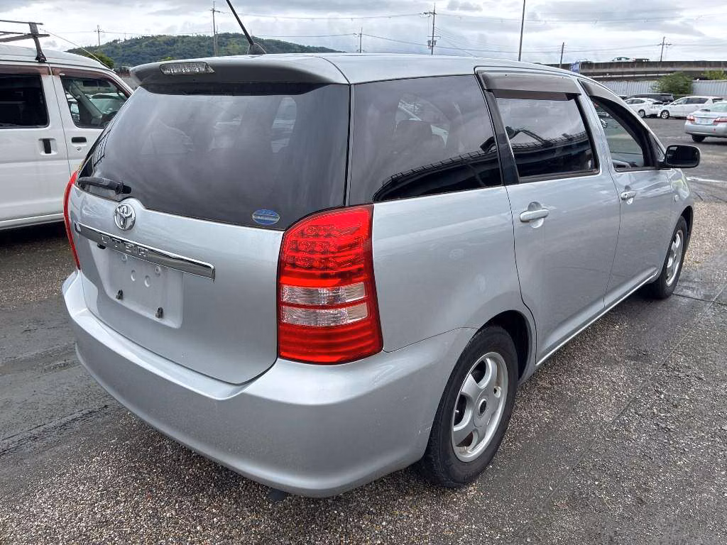 TOYOTA WISH