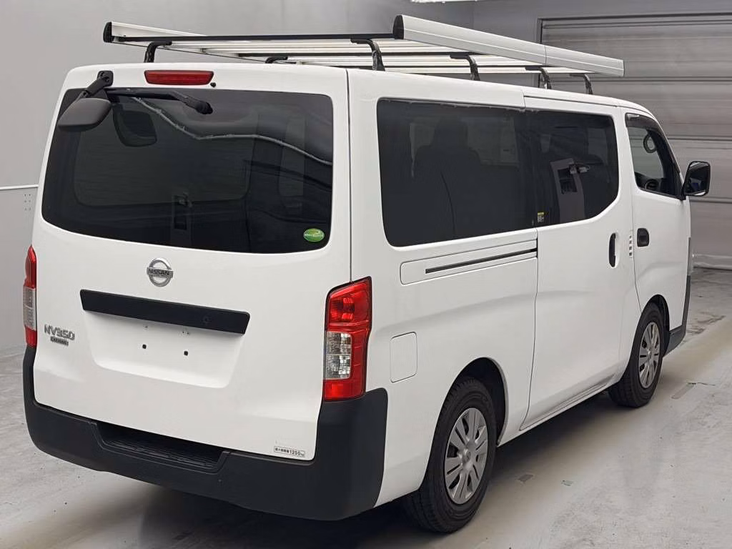 NISSAN NV350 CARAVAN