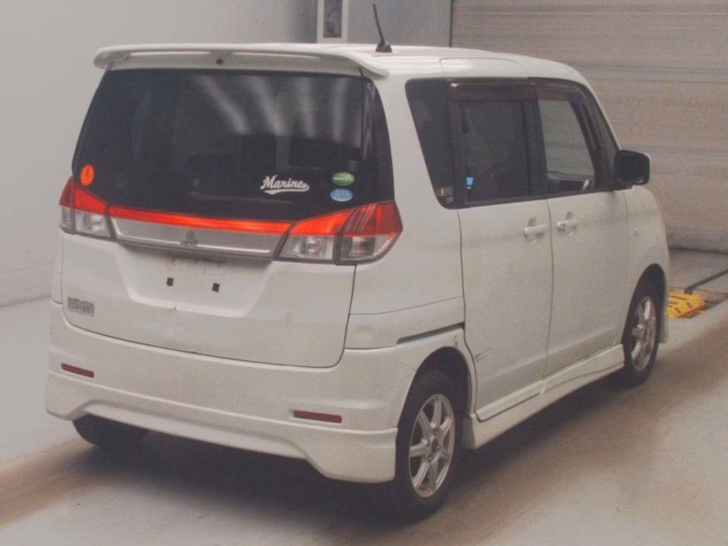MITSUBISHI DELICA D:2