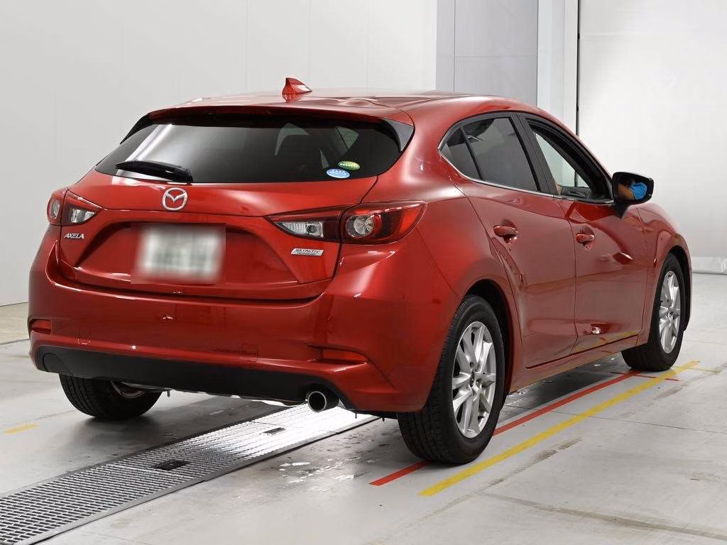 MAZDA AXELA