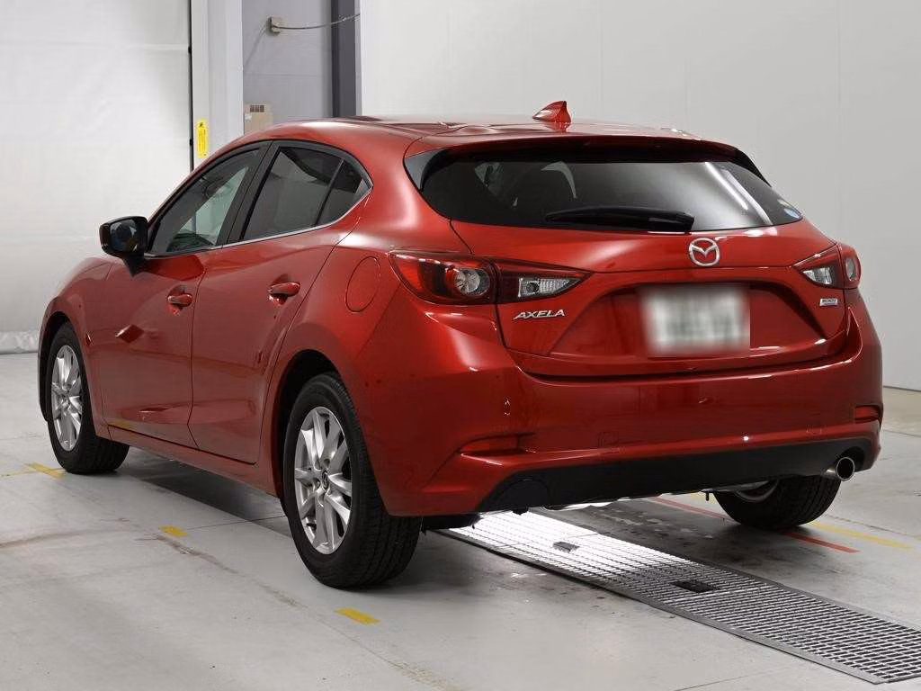 MAZDA AXELA