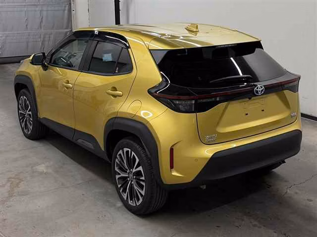 TOYOTA YARIS CROSS