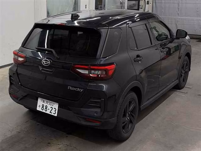 DAIHATSU ROCKY