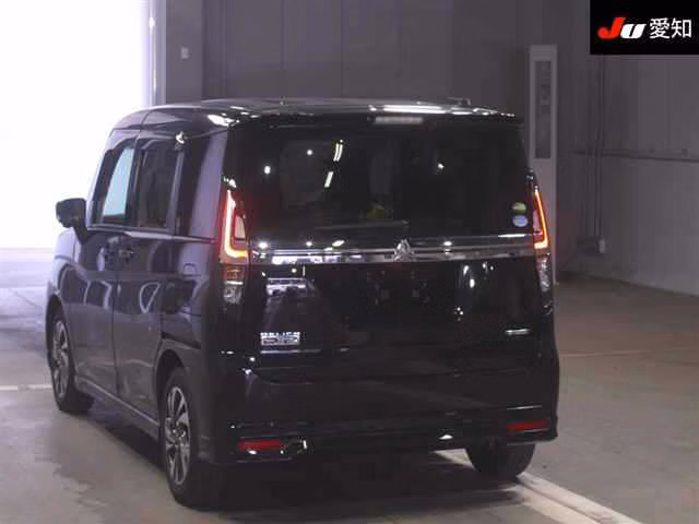 MITSUBISHI DELICA D:2