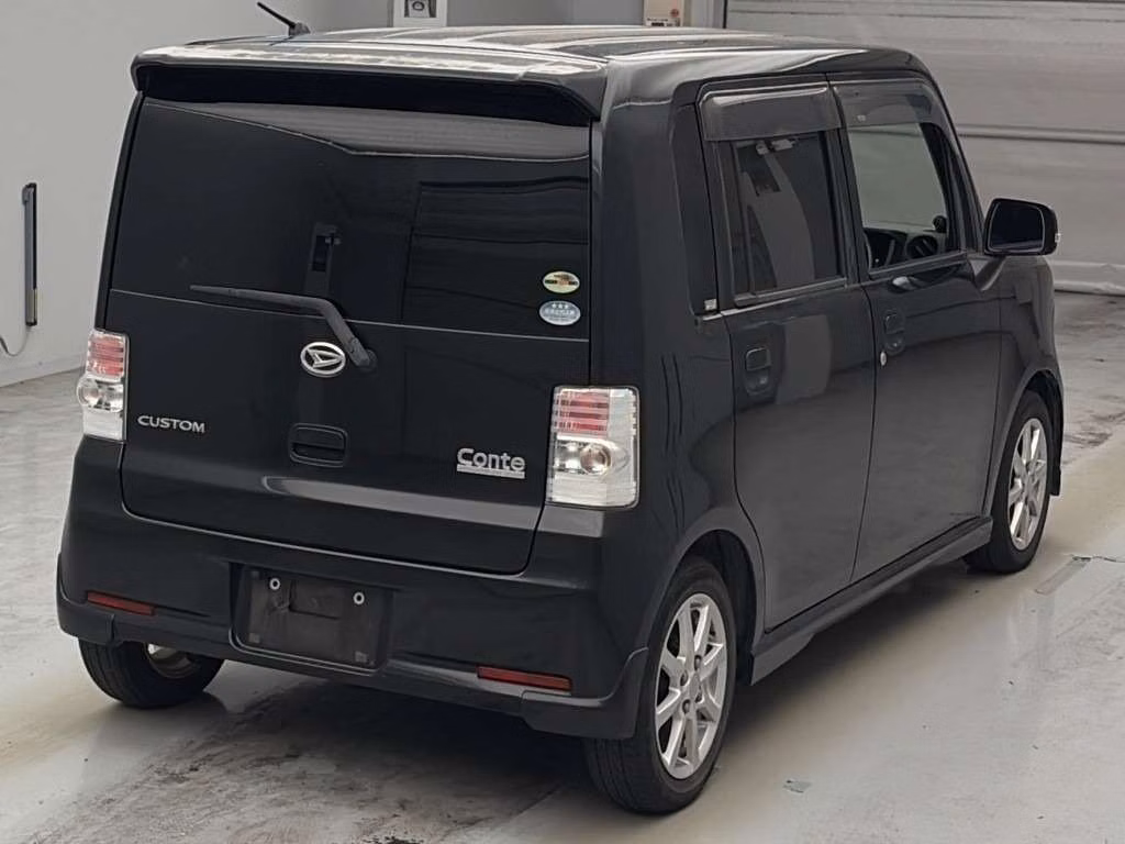 DAIHATSU MOVE CONTE