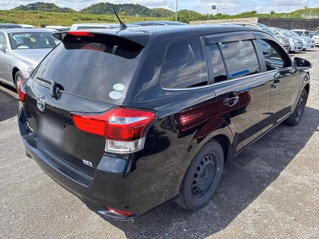 TOYOTA COROLLA FIELDER