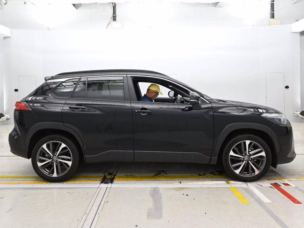 TOYOTA COROLLA CROSS