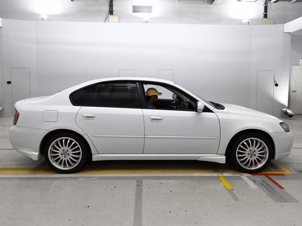 SUBARU LEGACY B4