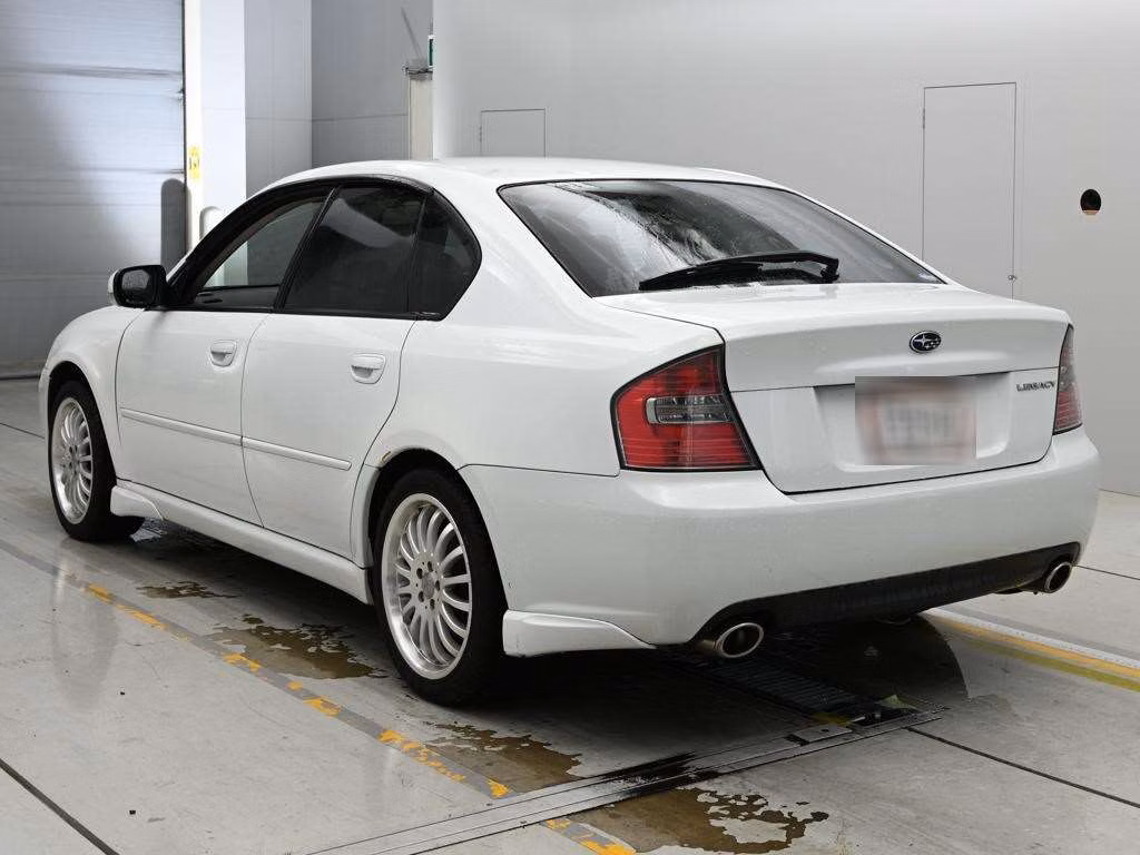 SUBARU LEGACY B4