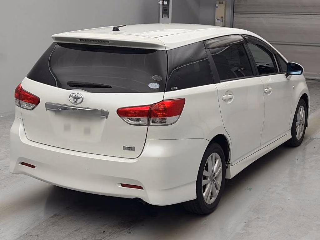 TOYOTA WISH