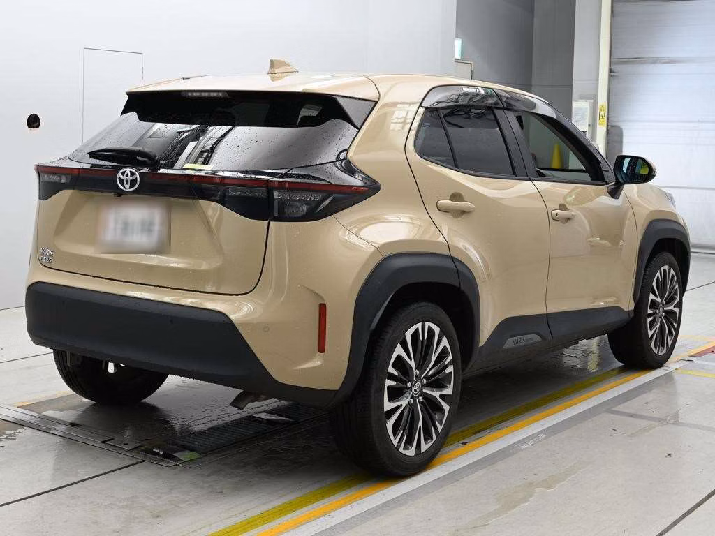 TOYOTA YARIS CROSS