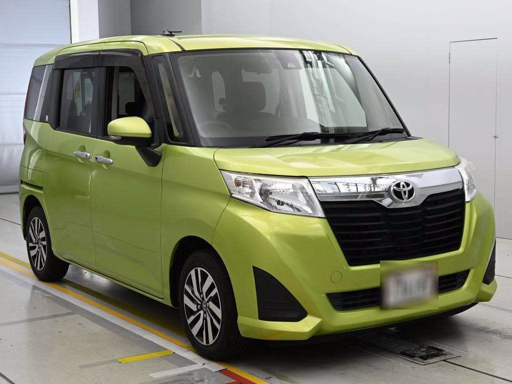 TOYOTA ROOMY