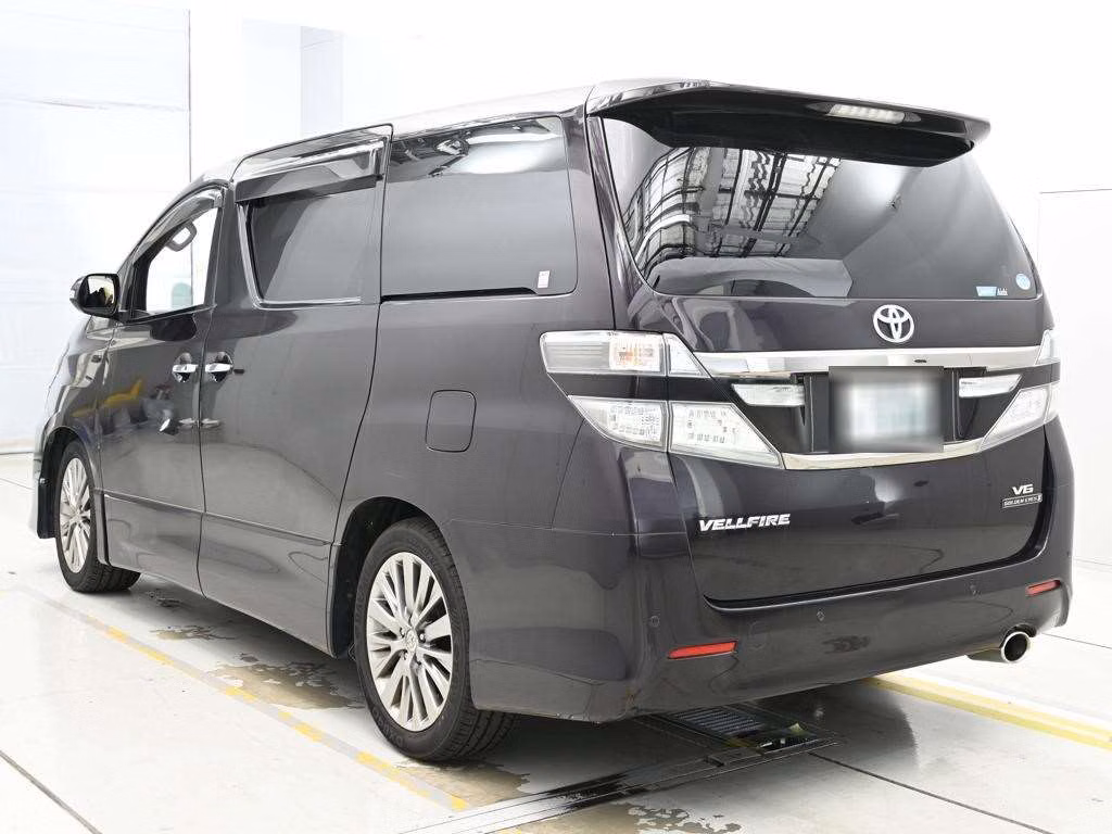 TOYOTA VELLFIRE