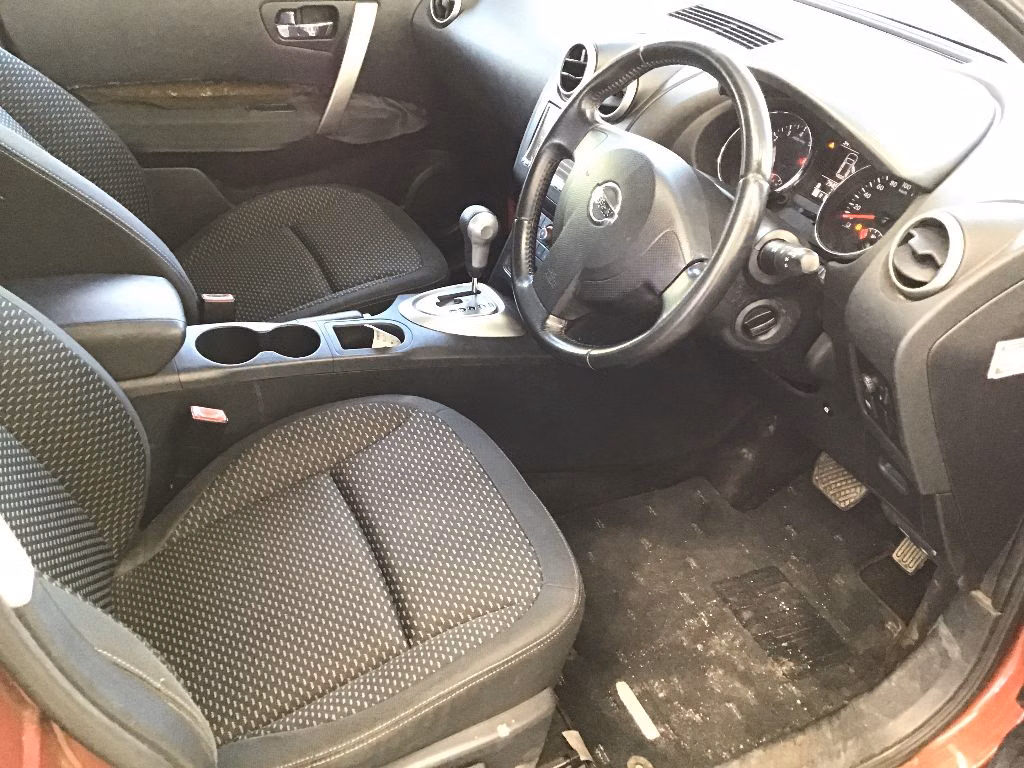 NISSAN DUALIS