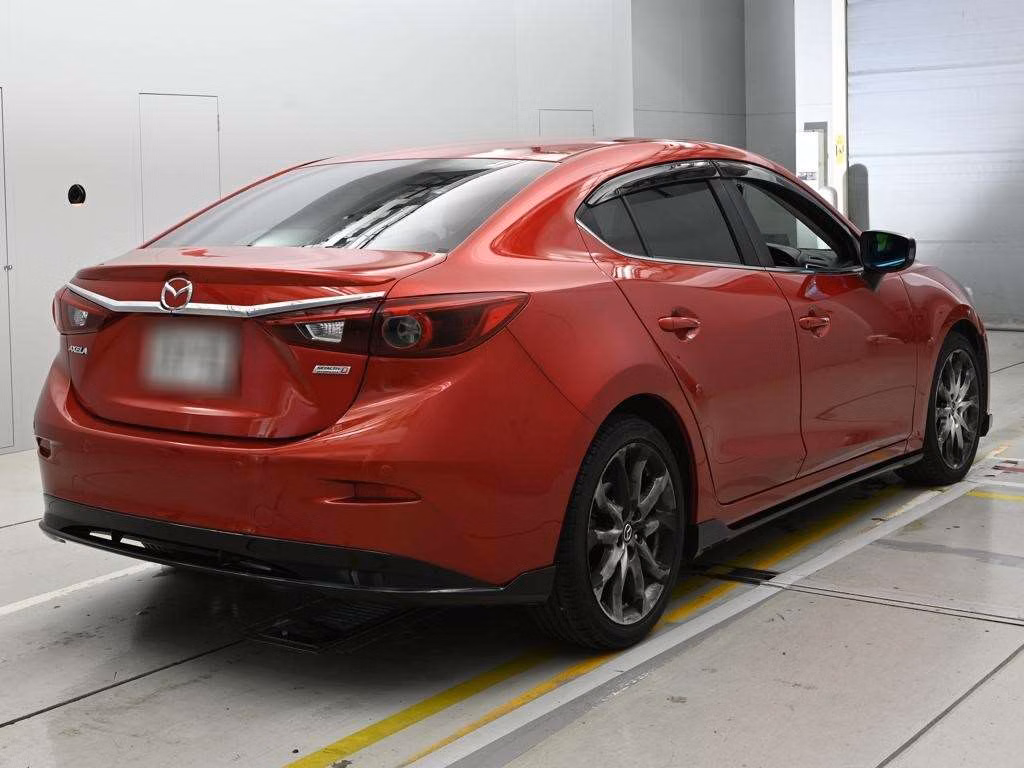 MAZDA AXELA